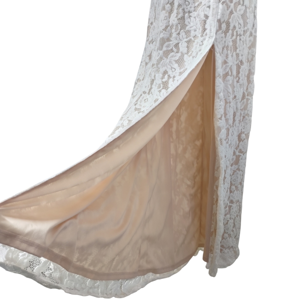 Lulus White Floral Lace Maxi Dress Size L V-Neck Flutter Sleeve Front Slit - Picture 6 of 14